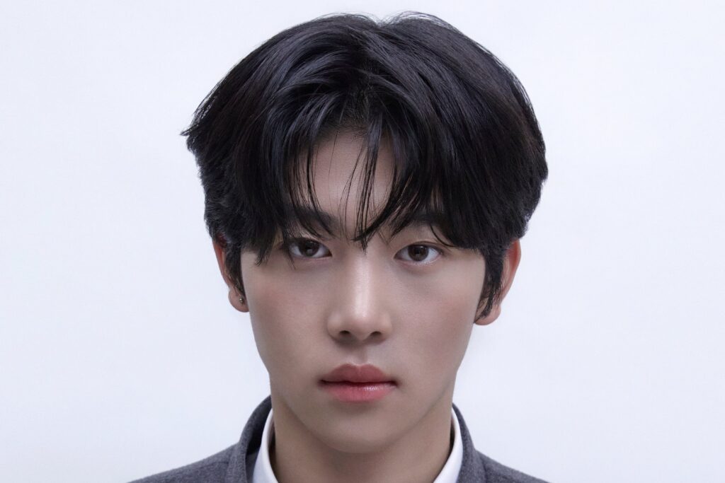 Starship anuncia a saída de Park Jun Hwan do próximo grupo de garotos Idid