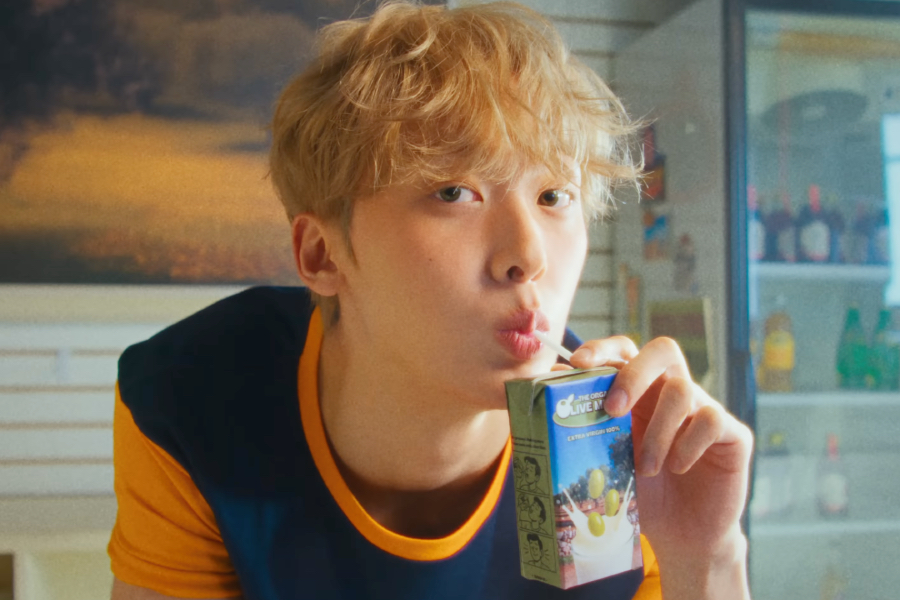 ASSISTA: Yoon San Ha, do Astro, serve uma arrogância travessa no MV "extra virgem" para retorno solo