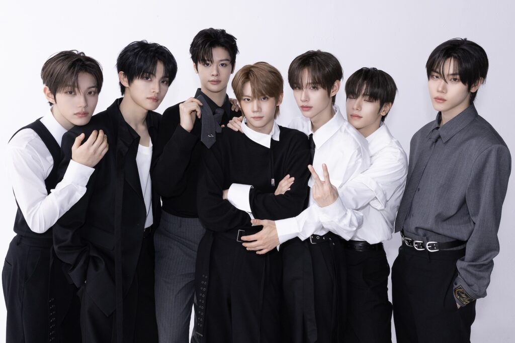 CLOSE YOUR EYES anuncia retorno com single digital “OVEREXPOSED”